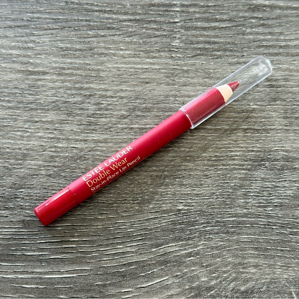 Estee Lauder Double Wear Stay-in-Place Lip Pencil - 07 Red